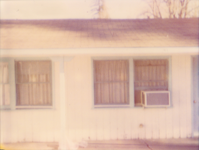 05_439_lonepine_motel.jpg